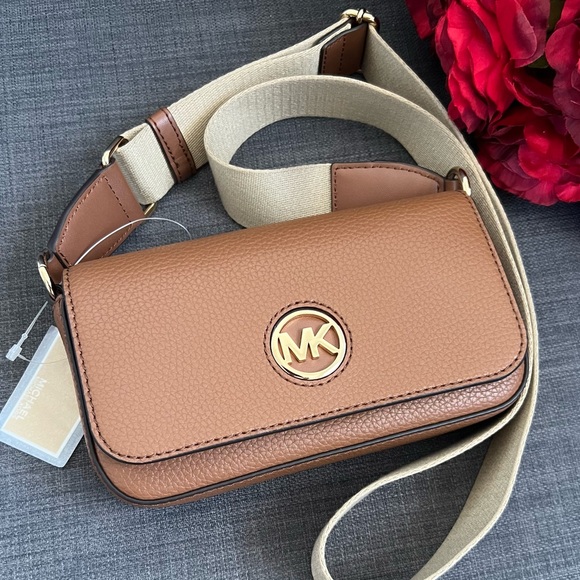 NWT MICHAEL KORS GREENWICH XSMALL EW SLING CROSSBODY BAG - Picture 1 of 7